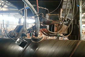 ky体育：螺旋管内外焊自动跟踪