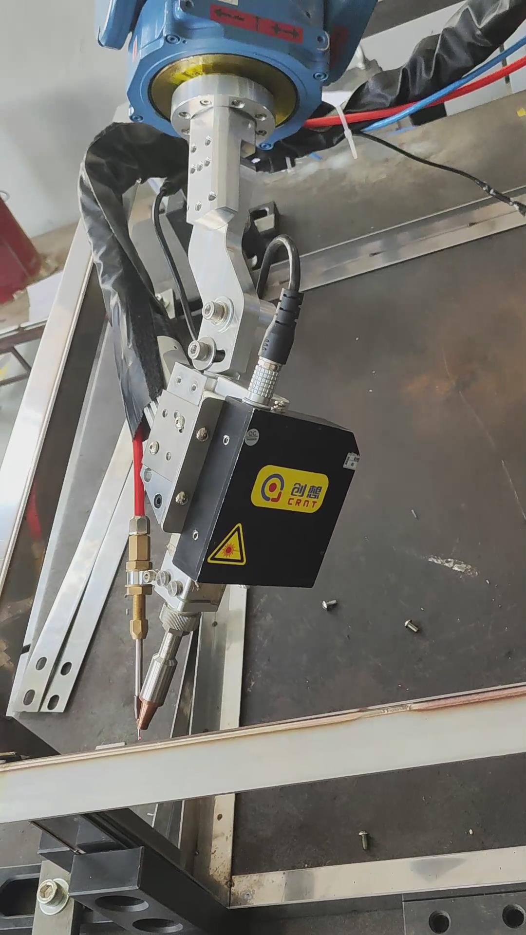 ky体育激光焊缝跟踪系统在电气柜框架自动化焊接的应用