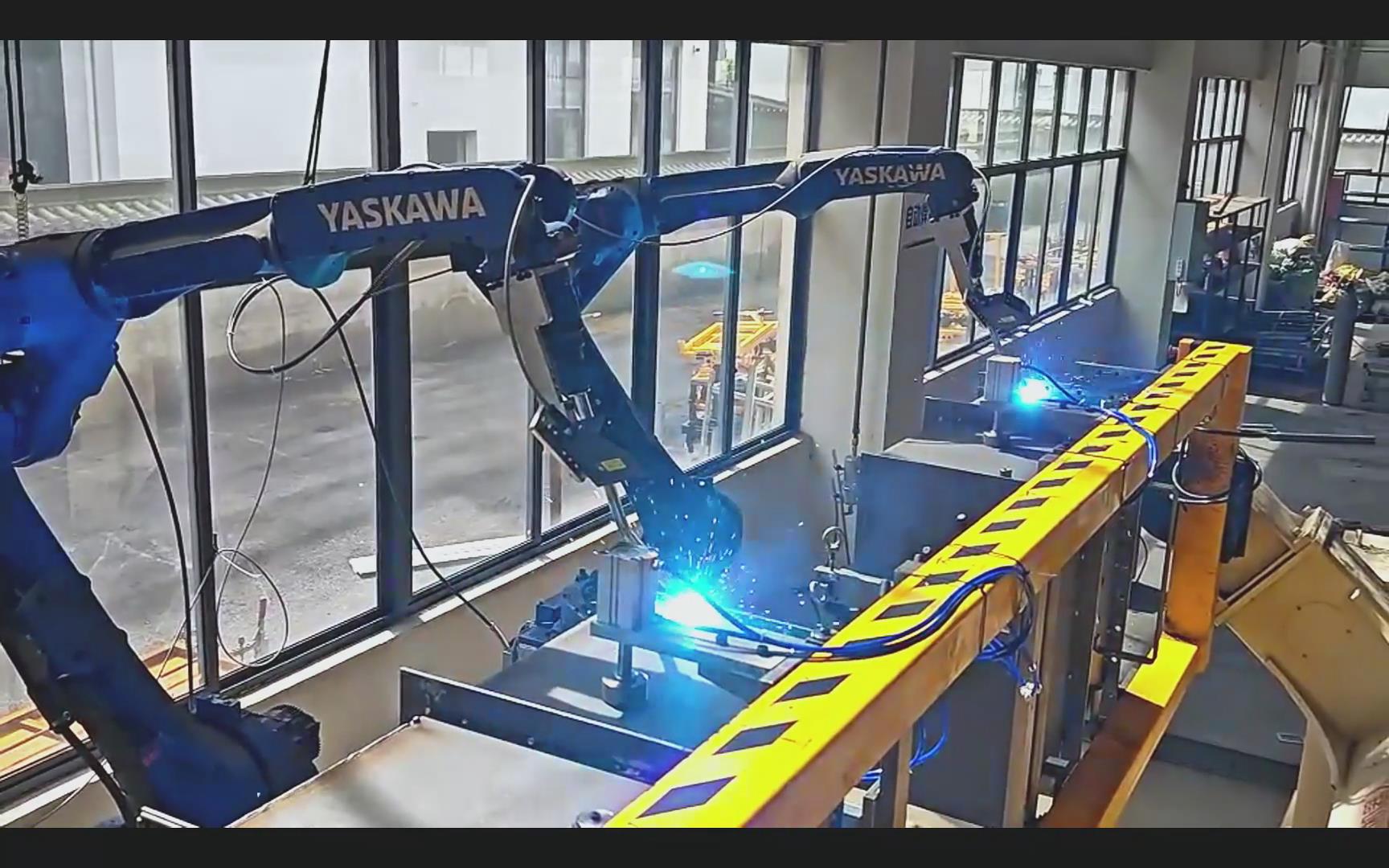 ky体育激光焊缝跟踪器在变压器油箱焊接中的应用——安川机器人双机协同解决方案 ky体育激光焊缝跟踪器在变压器油箱焊接中的应用——安川机器人双机协同解决方案