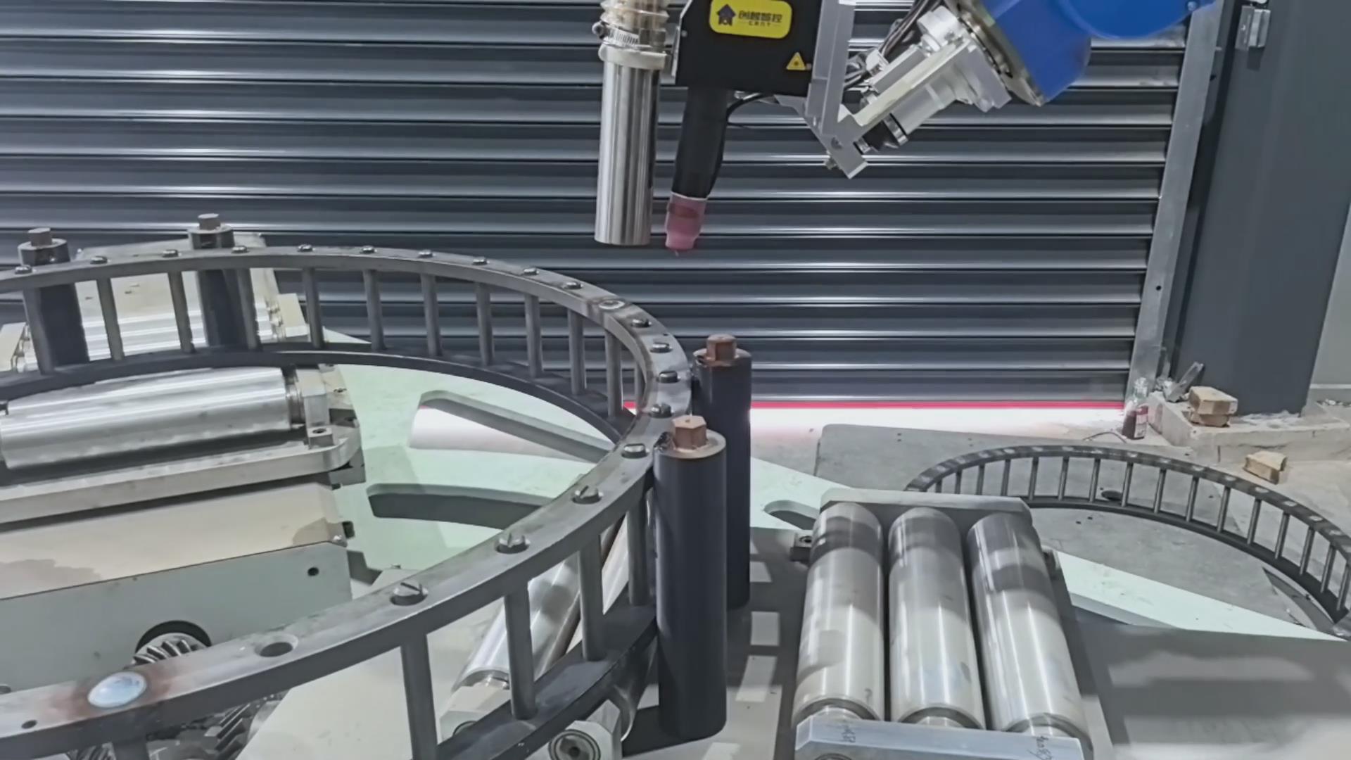 ky体育激光焊缝跟踪器:轴承塞孔氩弧焊免示教解决方案 ky体育激光焊缝跟踪器:轴承塞孔氩弧焊免示教解决方案